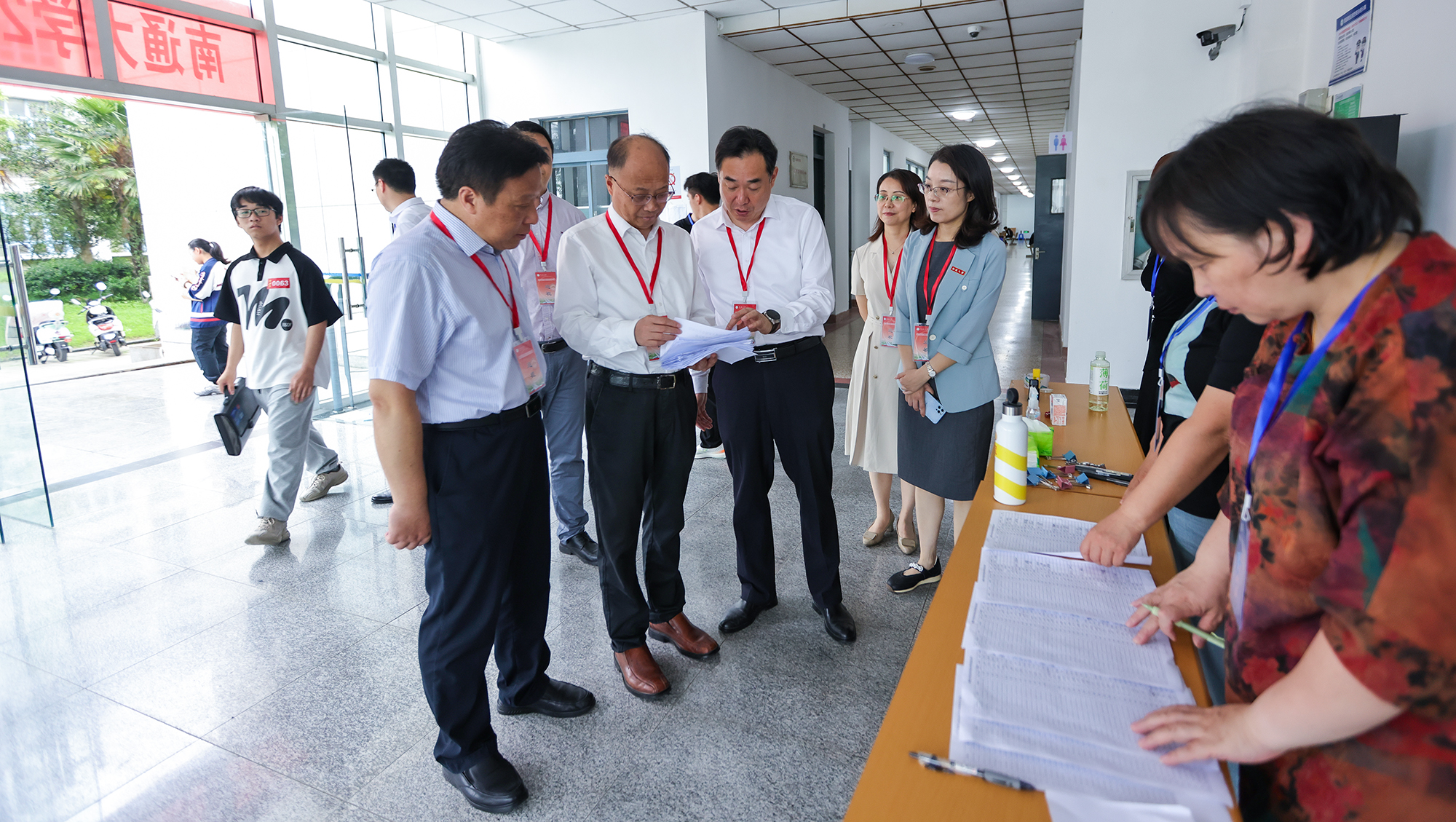 杨宇民、吉明明一行