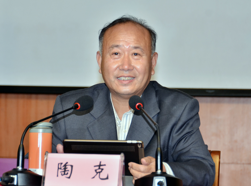 陶克.jpg