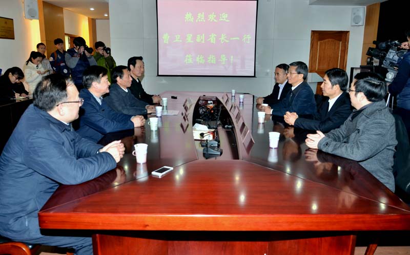 座谈.jpg