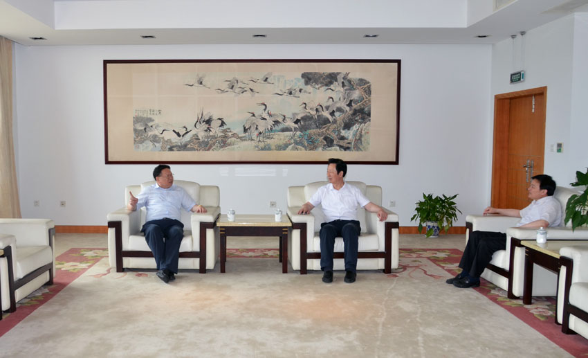 会见.jpg